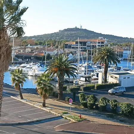 Апартаменти Village Naturiste Luxe *