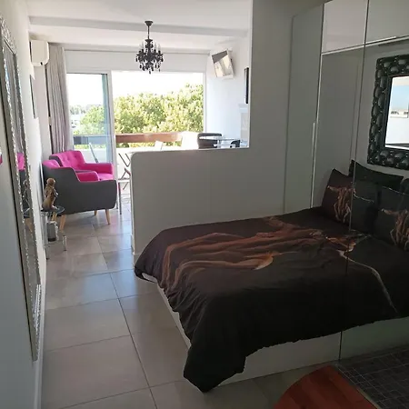 Апартаменти Village Naturiste Luxe *